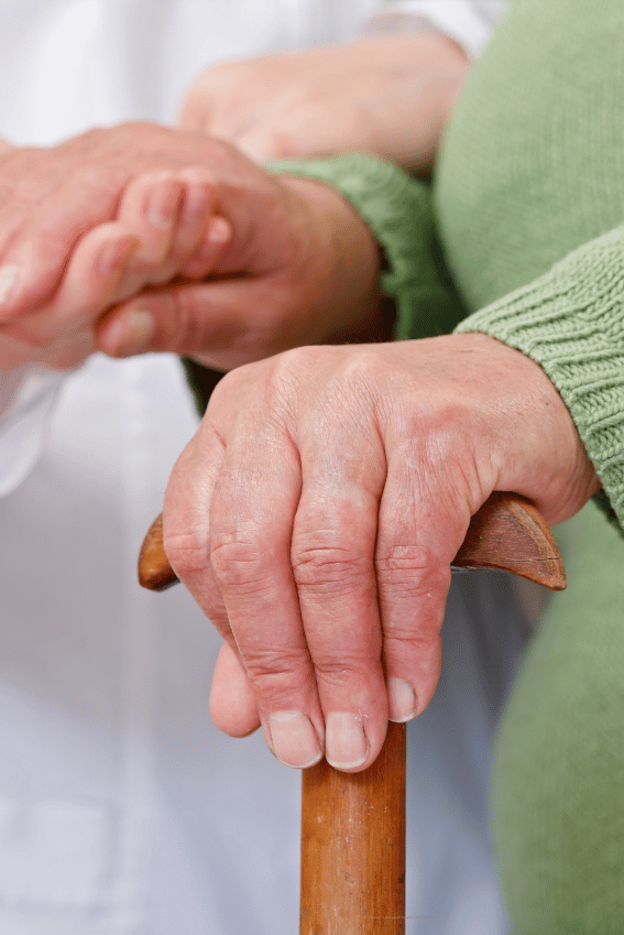 Kto płaci za dom opieki? Przegląd regulacji prawnych